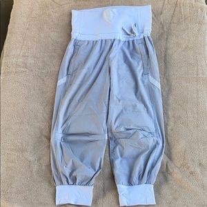 Lululemon crop pants